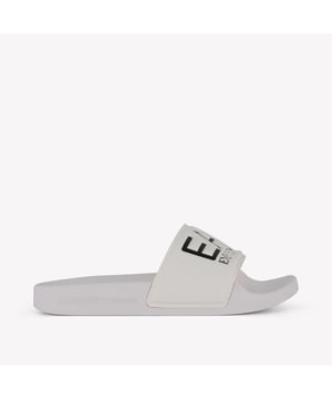 
<p>Ontdek de verfijning van de EA7 kinderslippers in elegant wit. Deze bandslippers zijn ontworpen voor de zomer van 2025 en bieden een perfecte balans tussen comfort en stijl. ️</p>

<p>Gemaakt van hoogwaardige materialen, zijn ze niet alleen duurzaam maar ook een stijlvolle aanvulling op elke garderobe. De subtiele EA7 branding voegt een vleugje exclusiviteit toe, ideaal voor de kleine trendsetters van vandaag.</p>

<p>Laat je kind genieten van het ultieme draagcomfort, zonder in te leveren op stijl. Een must-have voor zonnige dagen! ️</p>

<p>EA7 KIDS XCC22 XSPS10 ZOMER 2025</p>