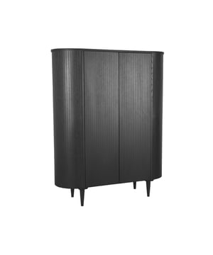 
Hoge Kast Oliva van LABEL51 is een prachtig meubel uitgevoerd in eikenfineer. Een speels vormgegeven meubel waar al jouw spullen stijlvol in kunnen worden opgeborgen.De Hoge Kast Oliva is verdeeld in twee vakken door een vaste plank, die ieder worden afgesloten door een deur. Binnenin bevinden zich drie planken, waardoor er aan iedere zijde 4 ruime vakken ontstaan. De deuren zijn voorzien van een druksysteem, hierdoor krijgt het meubel een elegante uitstraling. Door de hoge poten wordt er een luchtig geheel gecreëerd.Oliva geeft je een warm, nostalgisch gevoel door haar klassieke elementen. Dit uit zich in de afgeronde hoeken en de dunne latjes die het meubel helemaal afwerken. Twee kenmerken die weer helemaal terug zijn in de mode.- Hoge Kast Oliva is verkrijgbaar in naturel, zwart en walnoot eikenhout- Hoge Kast Oliva is perfect te combineren met alle andere meubelen uit de serie- Hoge Kast Oliva staat door haar prachtige kenmerken goed in ieder interieur - Afmeting: 47x125x158 - Kleur: Zwart - Materiaal: Hout
