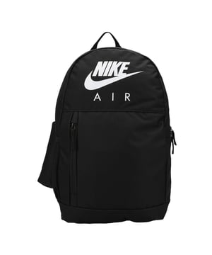 
100% Polyester. Capaciteit: 20L. Zakken: 1 Voorzak, Ritssluiting. Compartimenten: 1 Hoofdcompartiment. Stoftechnologie: Duurzaam. Handgreep, gevoerde, verstelbare schouderbanden, gevoerde rugleuning. Ontwerp: Logo. Bevestiging: Tweewegrits.