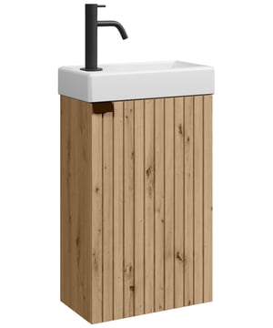 
Toiletmeubel Bosco inclusief onderkast en keramische wastafel. De wastafelkast is een bouwpakket en heeft een deur die zowel links als rechtsom geplaatst kan worden. De wastafel kan ook in de gewenste richting geplaatst worden. Een afvoer kan enkel via de muurzijde van de wastafelkast worden gemonteerd omdat de onderkant vast de wastafelkast dicht is. Toiletmeubel Bosco wordt geleverd zonder soft-close sluiting, afvoerplug, kraan en sifon.AfmetingenOnderkast met wastafel: 40 x 22 x 68cm Kenmerken- Toiletmeubel bestaande uit onderkast en wastafel.- Veel bergruimte in de wastafelkast- De wastafel wordt geleverd met overloop-Ongemonteerd verpakt - Inclusief montagemateriaal- Gemaakt van hoogwaardige kwaliteit spaanplaatDit toiletmeubel wordt geleverd in één doos. Merk: Badplaats Kleur: Eiken