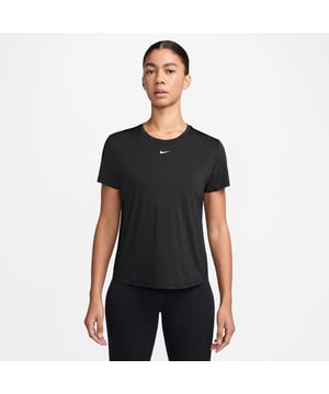 
Introductie: Ontmoet je nieuwe favoriete trainings-top, de Nike One Classic Women's Dri-FIT. Deze lichtgewicht damestop, beschikbaar in klassiek zwart of strak wit, is perfect voor de actieve vrouw. Of je nu een fervente hardloper bent, van yoga houdt of gewoon een comfortabele top nodig hebt voor alledaagse activiteiten, deze top heeft het allemaal. Voordelen: Het belangrijkste voordeel van de Nike One Classic Women's Dri-FIT is het zijdezachte, sneldrogende materiaal. Dit houdt je droog en comfortabel, zelfs tijdens de meest intensieve workouts. Dankzij de Nike Dri-FIT technologie wordt zweet snel van de huid weggevoerd voor snellere verdamping. Voel je fris, zelfs na de zwaarste inspanningen. Belangrijkste Kenmerken: Het design van de Nike One Classic Women's Dri-FIT is praktisch en comfortabel. De klassieke pasvorm biedt precies genoeg ruimte zonder te wijd te zijn, ideaal voor elke beweging die je maakt tijdens het sporten. Een reflecterend logo in het midden van de borst zorgt