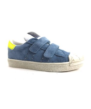 Dit prachtige artikel van Clic! koop je nu voor een zeer lage uitverkoopprijs in onze Clic! outlet.
Op zoek naar een schoen in de categorie Klittenbandschoenen? De piel basket levis van Clic! is een aanwinst voor elke schoenenkast. De schoenen van Clic! zijn gemaakt van Suède en hebben een voering van Leer. De piel basket levis is uitgevoerd in de kleur blauw combi.