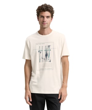 
printed t-shirt