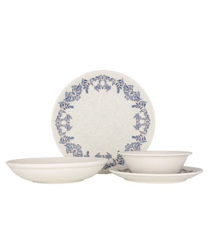 
Voeg een zijdezacht tintje toe aan uw keuken en leven met onze unieke collecties. Rinart porselein streeft ernaar om de traditie van het verleden duurzamer te maken met de moderne ontwerpen van de toekomst. Om dit doel te bereiken komen alleen de beste materialen uit de handen van bekwame ambachtslieden tot leven en raken ze de levens van gewone mensen die verhalen delen rond de tafel.Deze set bevat:- 6 dinerborden 27 cm- 6 dessertborden 21 cm- 6 diepborden 23 cm (900cc)- 6 kommetjes 16 cm (400cc)Specificaties:- Magnetronbestendig: Dankzij onze duurzame grondstoffen en uitgebreide R&D-inspanningen; kunnen onze producten veilig in de magnetron worden gebruikt.- Vaatwasmachinebestendig: Alle producten van Rinart zijn vaatwasmachinebestendig. Je hoeft je nooit zorgen te maken over het in de vaatwasser zetten van de vaat.- Thermische schokbestendig: onze producten zijn duurzaam tegen plotselinge temperatuurschommelingen en onder extreme temperatuuromstandigheden in de keuken met een hard glazuuroppervlak en hoogwaardige grondstoffen.- Glazuurbeschermend: Krassen zijn een veelvoorkomend probleem als het om porseleinen serviesgoed gaat. Rinart biedt een hoge duurzaamheid tegen krassen.- Edge Chip Garantie: Het volledige Rinart-productassortiment is uitgerust met een hoge chipweerstand. Dit beschermt ze tegen schokken.Materiaal: PorseleinKleur: Multicolour
