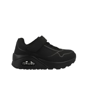 Maak nu de blits met dit topitem van de nieuwe collectie van Skechers. Helemaal van deze tijd en makkelijk te combineren.
Skechers Uno Air Blitz 403673L/BBK Zwart. Voor 23.59uur besteld, morgen geleverd.