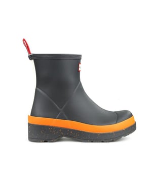Dit item koop je nu extra voordelig in onze Herenschoenen sale outlet waar het altijd Hunter sale is. Jouw Hunter artikelen het hele jaar in de uitverkoop!
Hunter Regenlaarzen MFS9123RMA-NCG Grijs. Voor 23.59uur besteld, morgen geleverd.