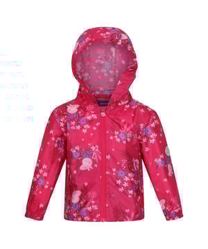 
Materiaal: 100% polyester. Stof: Isoliet, Polyamide. Voering: Ongevoerd. 119gsm. Ontwerp: Gedrukt. Stof Technologie: Ademend, DWR Afwerking, Lichtgewicht, Waterdicht. Packaway, Getapete naden. Halslijn: Kapitein. Mouwtype: Met lange mouwen. Eigenschappen van de kap: Elastiek, gekweekt op de kap. Zakken: 2 Lagere zakken. Bevestiging: Ritssluiting. Waterdichte classificatie: 5000mm. 5000g/m²/24hrs. 100% Officieel Gelicentieerd. Personages: Peppa Pig.