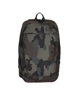 
100% gerecycleerd polyester. Lengte: 45.5cm. Breedte: 29cm. Diepte: 14.5cm. Verstelbare schouderriem, ritszak vooraan, handvat, sleutelclip, gewatteerd achterpaneel, gewatteerde riemen, reflecterend detail, ritstrekkers. Compartimenten: 1 Hoofdcompartiment. Zakken: 1 binnenzak, opbergzak. Duurzaamheid: Milieuvriendelijk. Capaciteit: 18L. Slijtvast.
