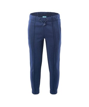 
80% Katoen, 20% Polyester. Stof: Microfleece. Ontwerp: Logo. 260gsm. Zakken: 2 Zijzakken. Taille: Koord, Elastiek, Brede tailleband. Pasvorm: Sportief. Manchet: Gemonteerd.