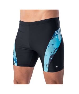 
Buitenmaterialen: 85% Polyester, 15% Elastaan. Voering: 100% polyester. Stof: Carvaco Vita, Ondoorzichtig. Ontwerp: Logo, Zeeprint. Bevestiging: Pull-On. Stoftechnologie: Bestand tegen chloor, Bestand tegen olie, Bestand tegen zonnecrème, Bestand tegen UV-straling. Onbeperkte bewegingsvrijheid. Tailleband: Elastische, brede tailleband. Duurzaamheid: Gemaakt van gerecycled materiaal.