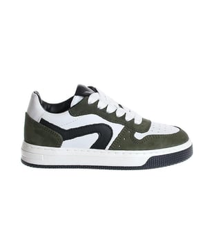 
De h1618 groen-combi van HIP Shoe Style is een echte blikvanger. De h1618 groen-combi is uitgevoerd in de kleur Groen combi. Bekijk ook onze overige collectie van HIP Shoe Style op onze webshop!