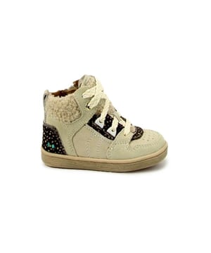 
De 223750 406 van Bunnies is een echte blikvanger. De 223750 406 is uitgevoerd in de kleur BEIGE. Bekijk ook onze overige collectie van Bunnies op onze webshop!