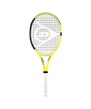 De laatste maten van dit topitem uit onze Dunlop outlet, scoor je met een flinke korting. Het is altijd Dunlop sale in de Benodigdheden outlet op V&D.
De Dunlop SX300 Lite is afkomstig uit de racketcollectie van Dunlop. Deze rackets zijn ontstaan uit een samenwerking tussen Dunlop met Srixon, waarbij 100 jaar aan ervaring wordt gecombineerd met de Japanse topkwaliteit frames. De SX rackets bieden extra spin, zonder dat dit ten koste gaat van de controle.
 
 Dit lichtgewicht racket van 270 gram is goed handelbaar en ligt lekker in de hand. Daarnaast biedt het lichtgewicht racket veel power en zorgt het gemakkelijk voor extra balsnelheid. Het balanspunt bovenin het racket (330 mm) biedt de nodige controle. Het middelgrote racketblad van 645cm2 zorgt voor een uitstekende mix van spin en controle.
 
 Toegepaste Technologieën
 De toegepaste Sonic Core Technologie biedt met een speciaal rubber compound in het frame voor minder trillingen, waardoor je racket comfortabeler aanvoelt. Daarnaast zorgt de Power Grid String Tech voor een 30% grotere sweetspot, waardoor je betere controle ervaart en met meer power en spin kunt slaan.