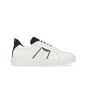 
Antony Morato Sneakers MMFW01673-LE300001-9000 Zwart. Voor 23.59uur besteld, morgen geleverd.
