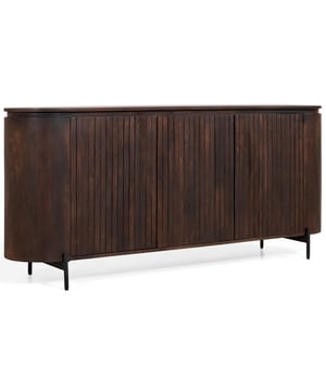 
Laat je verleiden door de natuurlijke charme en robuuste elegantie van ons dressoir Mokka 180cm. Afgewerkt in een diepe, donkerbruine tint, creëert dit meubelstuk een warme, uitnodigende sfeer in elke ruimte. Het dressoir Mokka is gemaakt van duurzaam mango hout en past in iedere woonkamer of gang. Mango hout combineert de schoonheid van unieke houtpatronen met duurzaamheid en kwaliteit. De chique latjes op de kastjes en de zachte ronde zijkanten verlenen dit dressoir een ongeëvenaarde luxe uitstraling. Het dressoir Mokka heeft een afmeting van 180 x 80 x 40 cm en is voorzien van 3 deurtjes. Merk: Collectables Kleur: Donkerbruin Afmetingen: 180x40x80