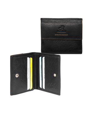 
Afmetingen: 10.00 cm breed x 8.00 cm hoog x 1.00 cm diep <p>Hou je van klein en compact? Dan zit je met deze billfold goed. Door zijn handige formaat kun je hem makkelijk overal mee naar toe nemen, bijvoorbeeld in je broekzak, jas of in je tas. Er is ruimte voor briefgeld, muntjes en diversen creditcards. De billfold is geschikt voor zowel dames als heren en is gemaakt van gewaxt rundleder. Om de billfold veilig af te sluiten beschikken de  twee beschikbare ruimtes over een drukknop.</p>