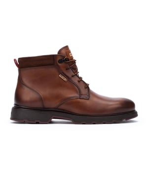 
Stel je voor dat je de hele dag comfortabel loopt met de Pikolinos Linares-laarzen voor heren. Klinkt perfect, plus ze hebben een casual look die je overal bij kunt dragen. De inlegzolen zijn eenvoudig te verwijderen en door de veters zijn ze gemakkelijk aan te passen aan je voeten.