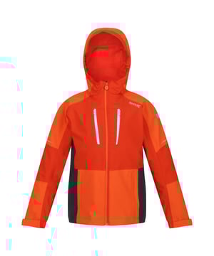 
Materiaal: 100% polyester. Stof: Rekken. Ontwerp: Kleurenblok, Logo. Stoftechnologie: Ademend, DWR Finish, Isotex 10000, Waterdicht, Winddicht. Halslijn: Hoge halsband, Kapitein. Manchet: Haak en Lijn Riem. Mouwtype: Met lange mouwen. Reflecterende versiering, getapete naden. Kapkenmerken: Gegroeid op de kap, Technisch. Zakken: 2 zijzakken, 2 borstzakken, ritssluiting. Bevestiging: Volledige ritssluiting. Duurzaamheid: Gemaakt van gerecycled materiaal.