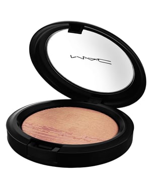 M.A.C Extra Dimension Skinfinish Highlighter - Whisper of Guilt (Eén maat)