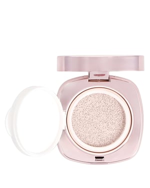 LA MER Luminous Lifting Cushion Foundation for Radiant Skin