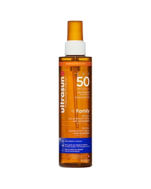 Ultrasun Family Wet Skin Spray SPF50 - Ultimate Sun Protection
