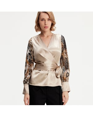 Cross Heart Top met bloemenprintmouwen