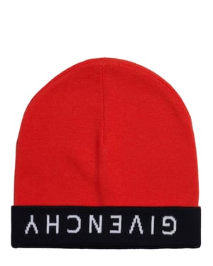 Hoed van Givenchy