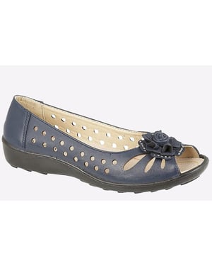 Boulevard Mia Flower Womens