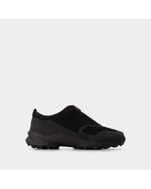 Y-3 Swift R3 Low Gtx Sneakers i svart tyg