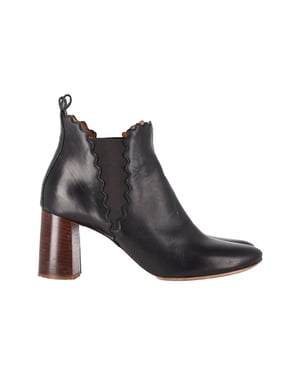 Chloé Scalloped Chelsea Boots in Black Leather