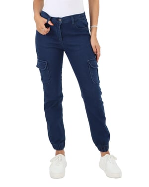 Damesjeans met elastische taille en zelfboeien in donkere stonewash