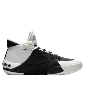 New Balance Kawhi 2 Mens Svart Träningsskor