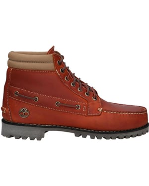 Authentieke halfhoge veterschoenen