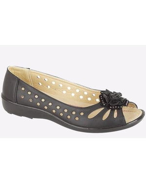Boulevard Mia Flower Womens