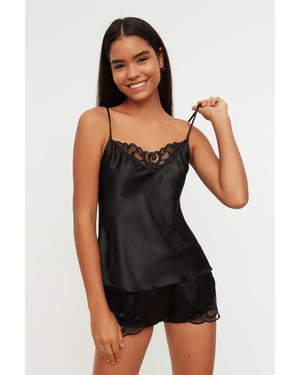Trendyol Kvinnors Rundhalsad Pyjamas-set