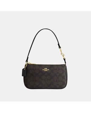 Nolita 19 in Signature Canvas