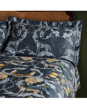 Nouvilla Oxford Pillowcase Set