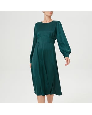 Aangepaste en wijd uitlopende vloeibare blouse -jurk