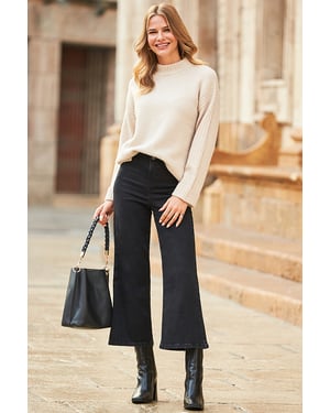 Black Wide Leg Cropped Jeans