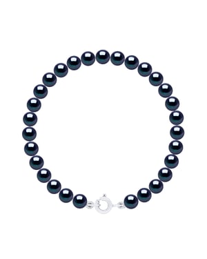 Armband av äkta odlade sötvattenspärlor runda 5-6 mm