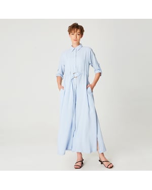 Lång minimalistisk skjortklänning