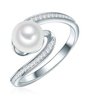 Valero Pearls Female Sterling Silver Ring