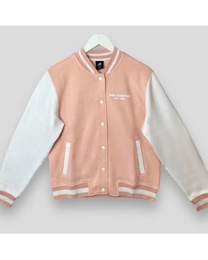 New Balance Varsity-bomberjack voor dames in roze