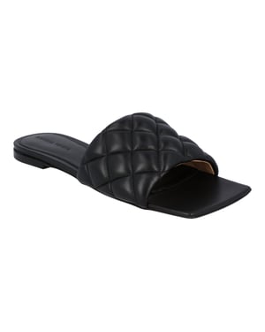 Bottega Veneta Dames Gevoerde Platte Sandalen in Zwart Lamsleer