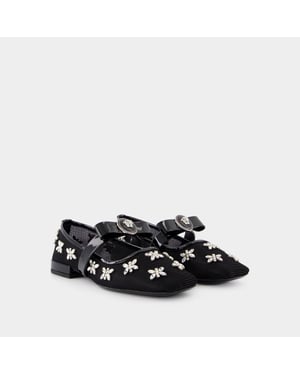 Gianni Ribbon Platta Skor - Versace - Läder - Svart