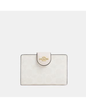 Medium Corner Zip Wallet in Signature Canvas