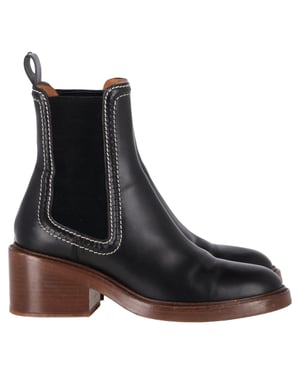 Chloé Mallo Chelsea Boots in Black Calf Leather