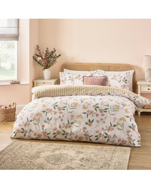 Wylder Betsie Printed Reversible Duvet Set
