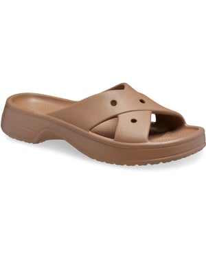 Crocs Classic Cross Strap Thermoplastische Sandalen Voor Dames In Melkchocoladebruin
