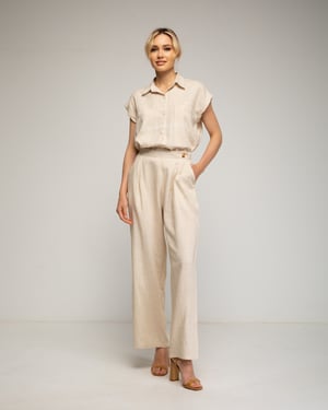 Rechte broek met gerimpelde tailleband